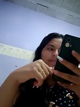 lauramartins7's cam snapshot