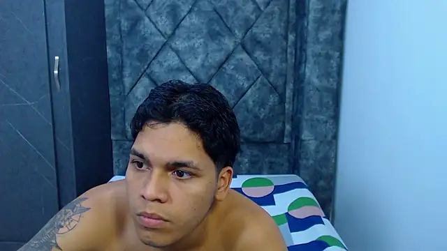 David_Gil19 live sex cam