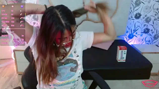 Livglow_tay's cam snapshot