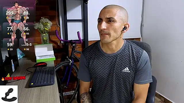 Marck_Muscle's cam snapshot