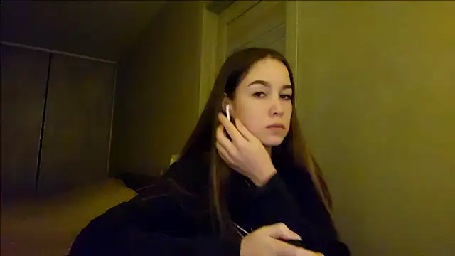 SherrylMaler's cam snapshot