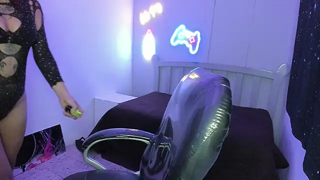 SallyKitty_'s cam snapshot