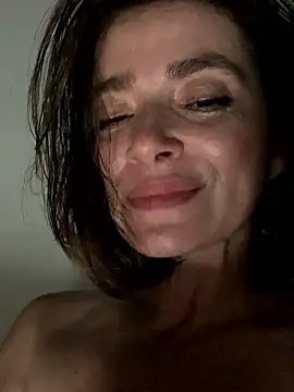 Liloo8923 live sex cam