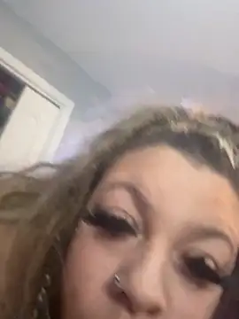 DiamondBlaz3's cam snapshot