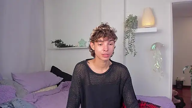 santy-kitty live sex cam