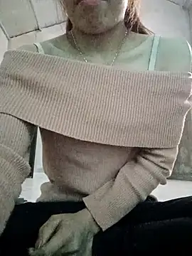 nhinhi-sexy live sex cam