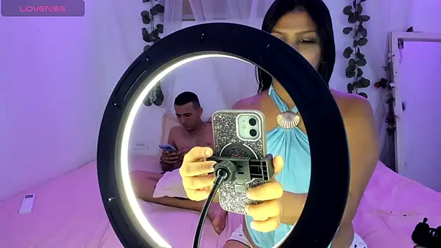 catalina_and_roger's cam snapshot