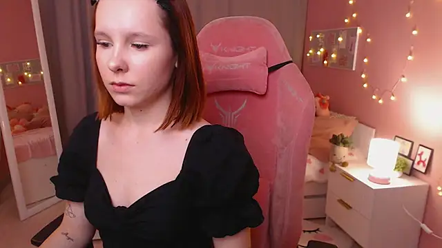 Haya_Harareet's cam snapshot