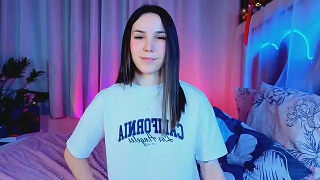 -CindyLou's cam snapshot