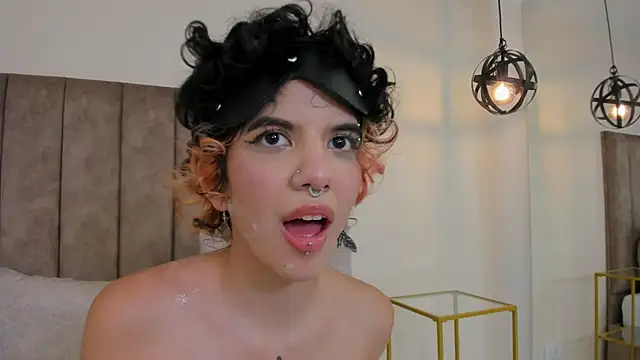 eva_caos's cam snapshot