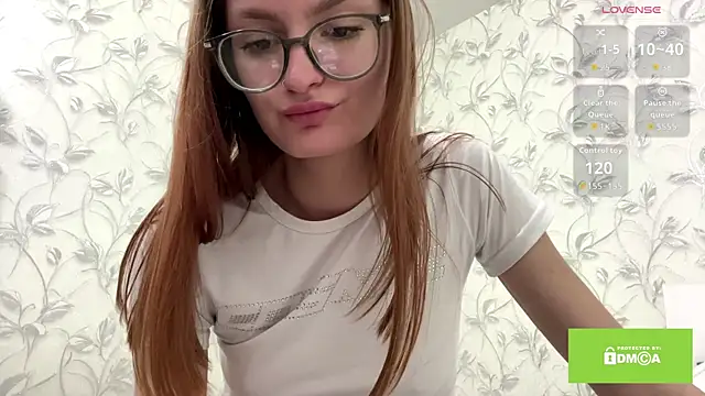 VirgieVoter live sex cam