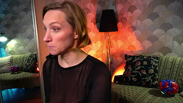 UmaTruewoman live sex cam