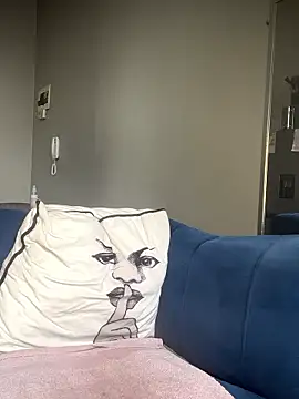 Curveysinaa live sex cam