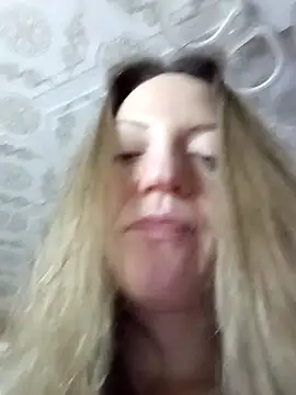 KattyLuuu live sex cam