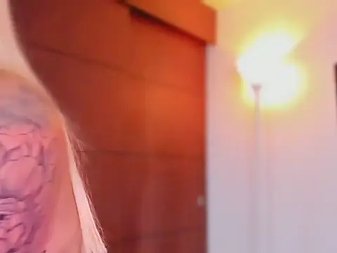 missbecky_'s cam snapshot