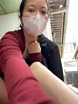 Rose-Public live sex cam