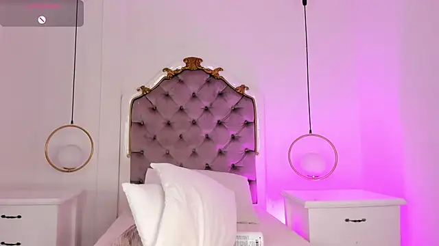 Pushaina__'s cam snapshot