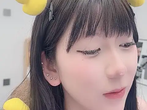 lnua-lnua's cam snapshot