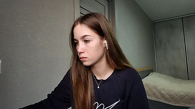 SherrylMaler's cam snapshot