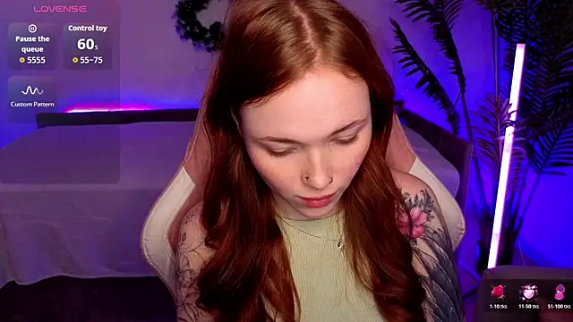 Maya_Light's cam snapshot