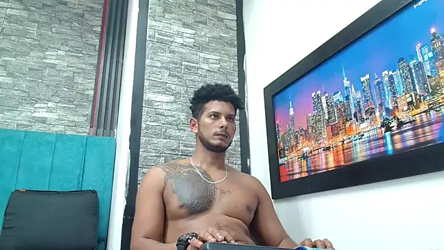 Chris_Dick23 live sex cam