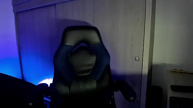 male_pussy's cam snapshot