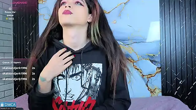 MaeveKuro live sex cam