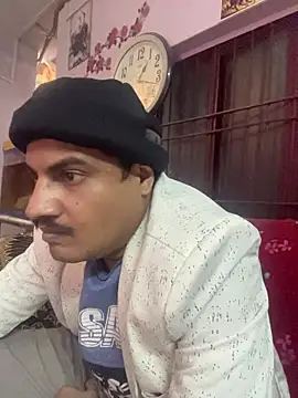 Saxymood1111's cam snapshot