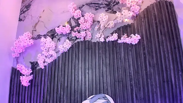 Roxxane_Bms's cam snapshot