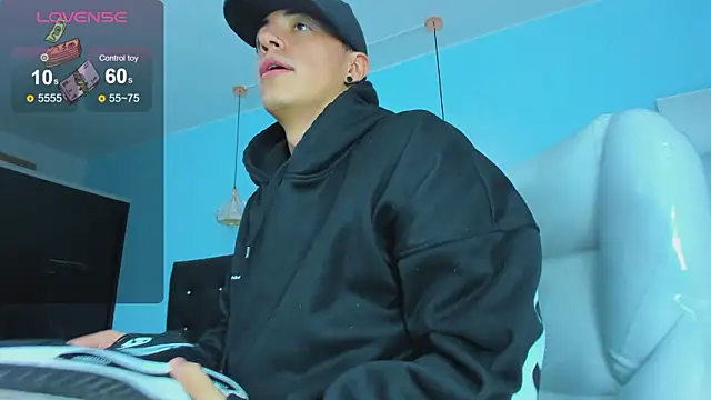 Lobo_17_'s cam snapshot