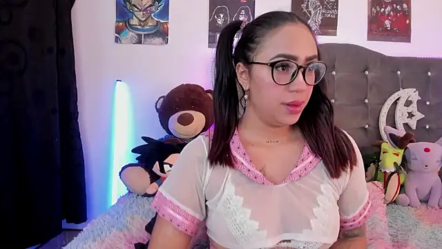 lunabritton1's cam snapshot