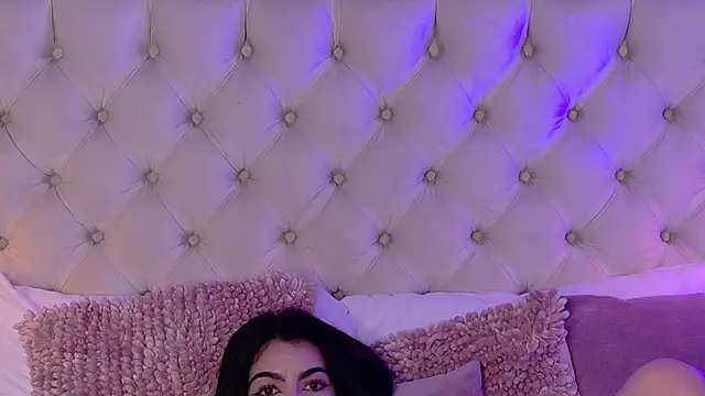 IrisDeLaVega_'s cam snapshot