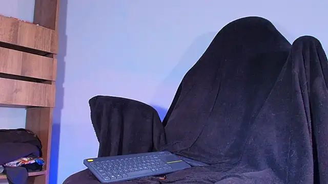 KaelMoreau live sex cam