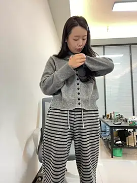 Qrooo's cam snapshot