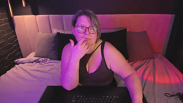 Shannonshine's cam snapshot