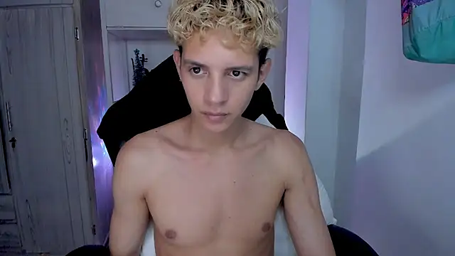 tylernova's cam snapshot