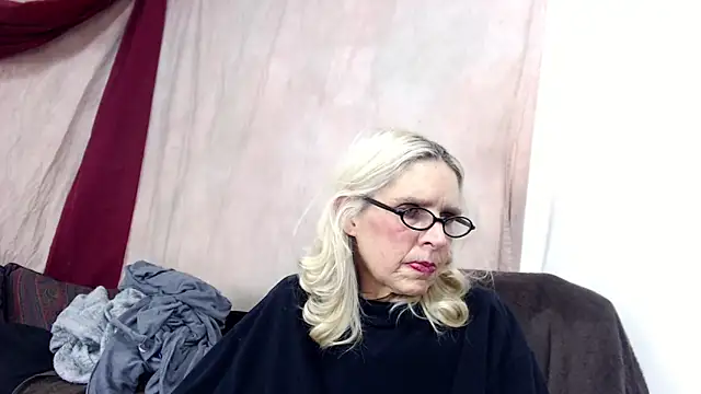 Jean_Saint_Sin live sex cam