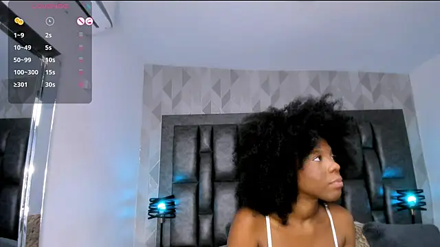 AmiraMorgan's cam snapshot