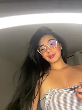 MiaSofia__ live sex cam