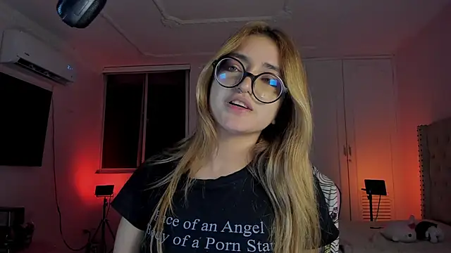 SweetJennaa live sex cam