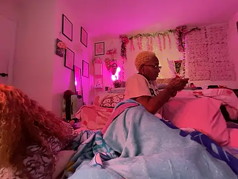 VixenCapri live sex cam