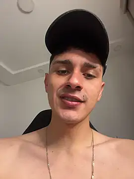 bastia_noooo live sex cam