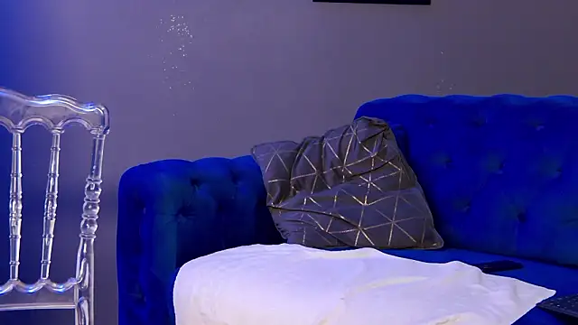 AnneHove live sex cam