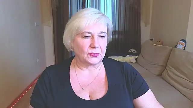 Milana_Milky live sex cam