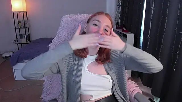 ReddHotPipper live sex cam