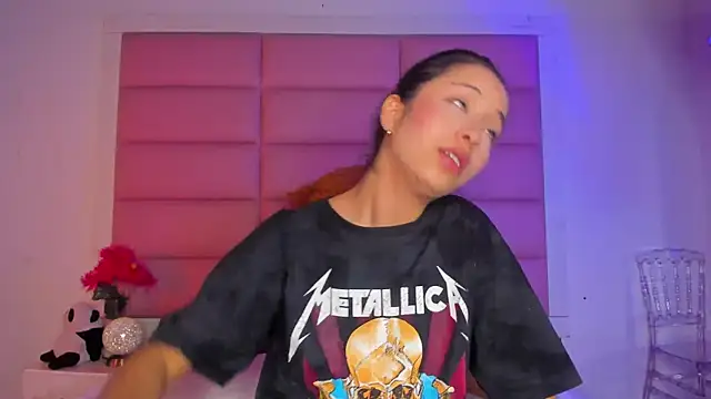 little-Emma live sex cam