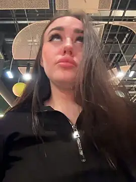 KiraSunshine live sex cam