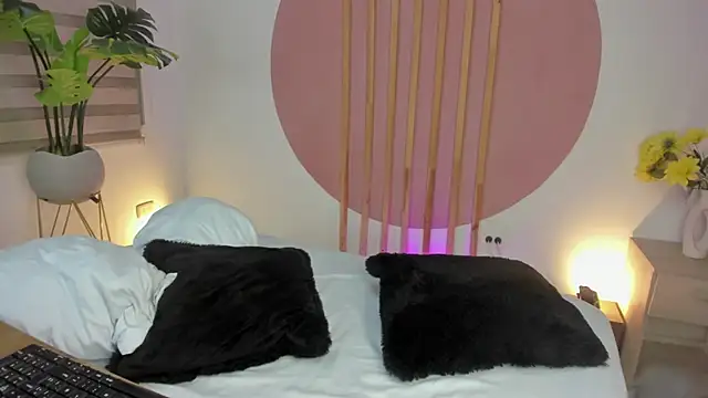 laia_hatman's cam snapshot