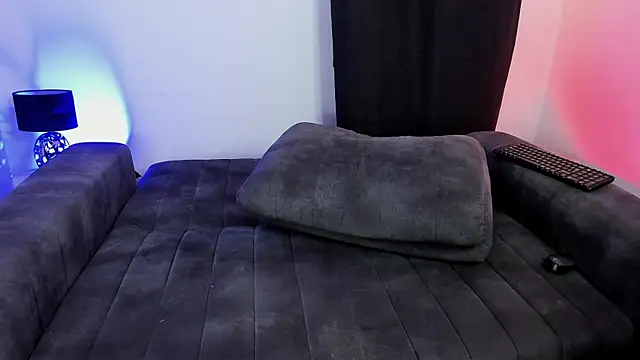 Stormi_Canniggia live sex cam