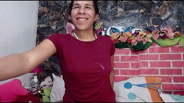 DesireDirtyTS__ live sex cam